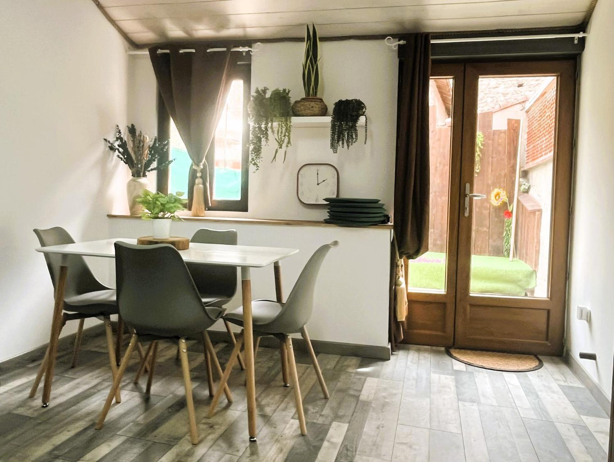 Apartamento Au Pied Des Remparts 10 Rue Saint Jean Villefranche-de-Conflent Exterior foto